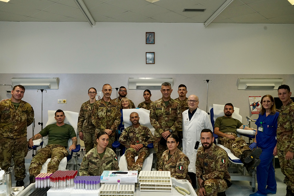 Solidarietà in divisa: l'Esercito dona il sangue a Casa Sollievo